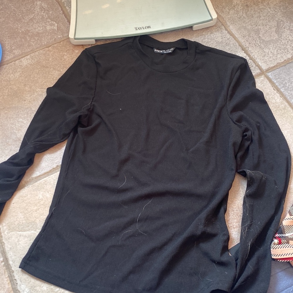 Two piece set - Picture 3 of 3